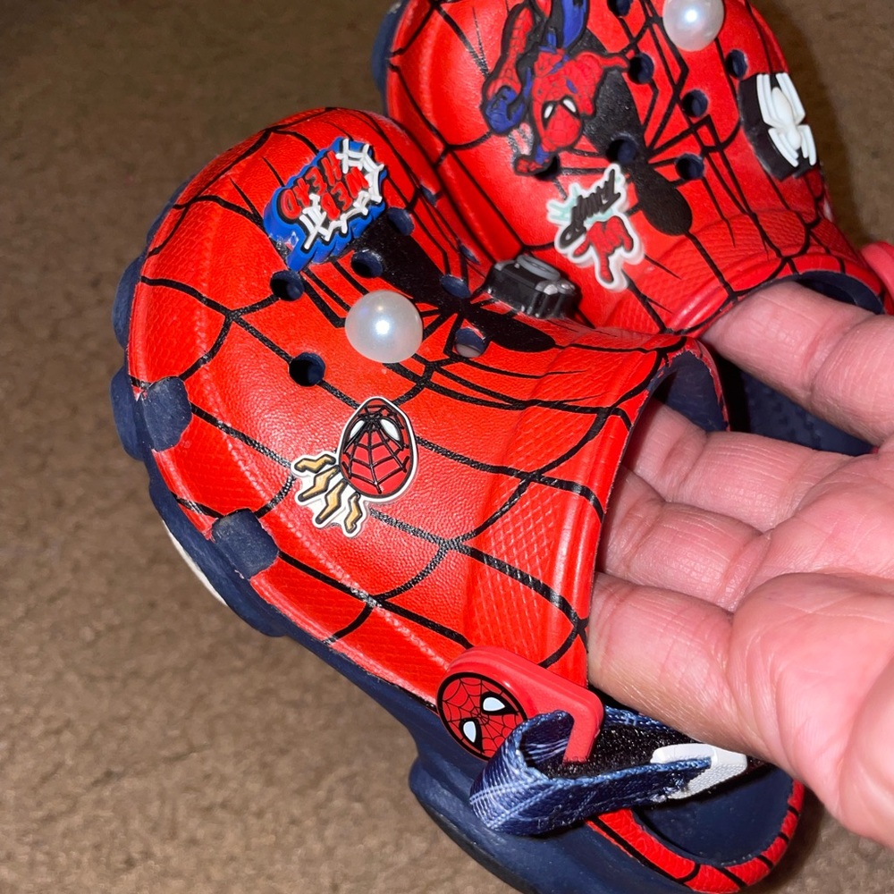 Spiderman crocs 6c great condition